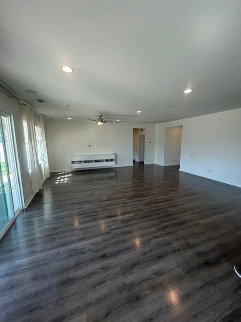 7041 Cayuga Way in Corona, CA - Building Photo - Building Photo