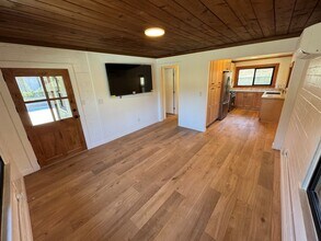 8220 Edison Dr in Ventura, CA - Building Photo - Building Photo