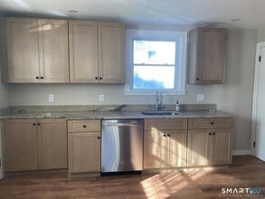 44 S Elm St in Wallingford, CT - Building Photo - Building Photo