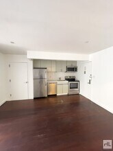 STANHOPE STREET / Bushwick 2-Bed 1-Bath / No Fee / 1-Month Free in Brooklyn, NY - Building Photo - Building Photo