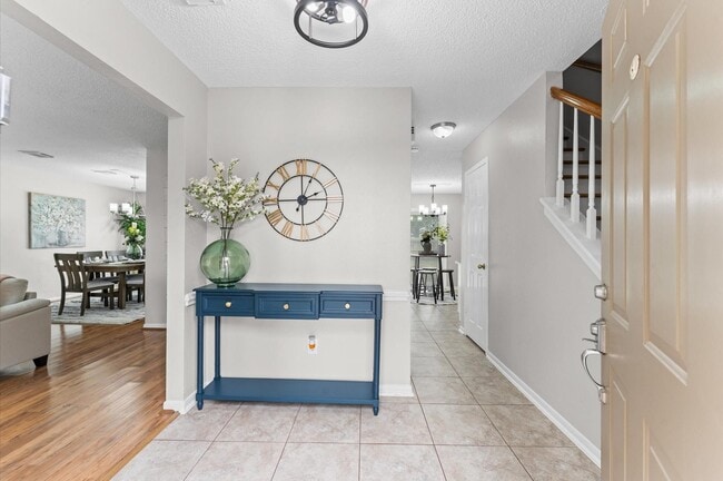 property at 630 Hawthorn Pl