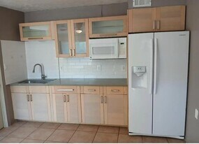 6232 62nd Ave N, Unit F in Pinellas Park, FL - Building Photo