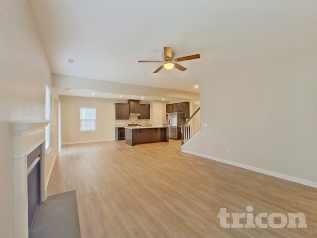 221 Waters Run Ln in Simpsonville, SC - Building Photo - Building Photo