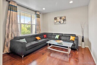 73 W Illinois Ave in Palatine, IL - Building Photo - Building Photo