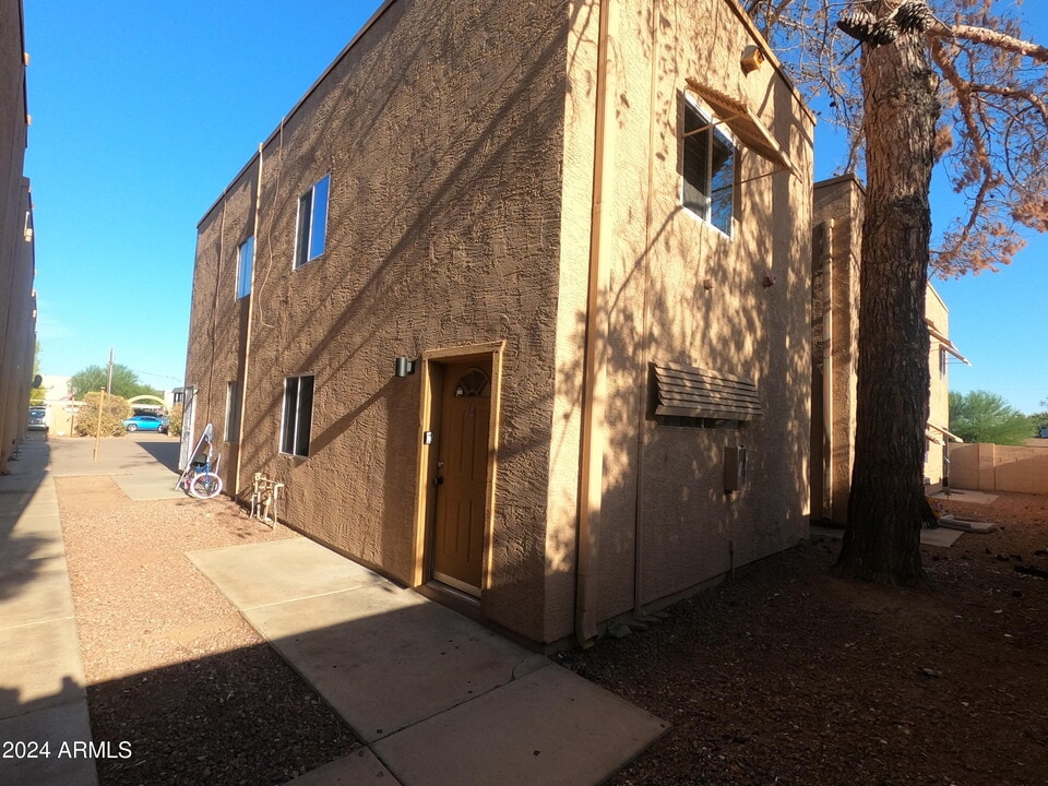 6302 N 64th Dr in Glendale, AZ - Building Photo