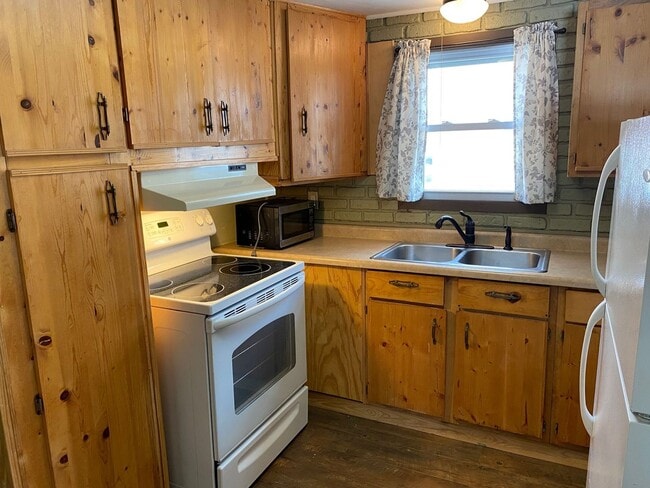 property at 266 Chellis St