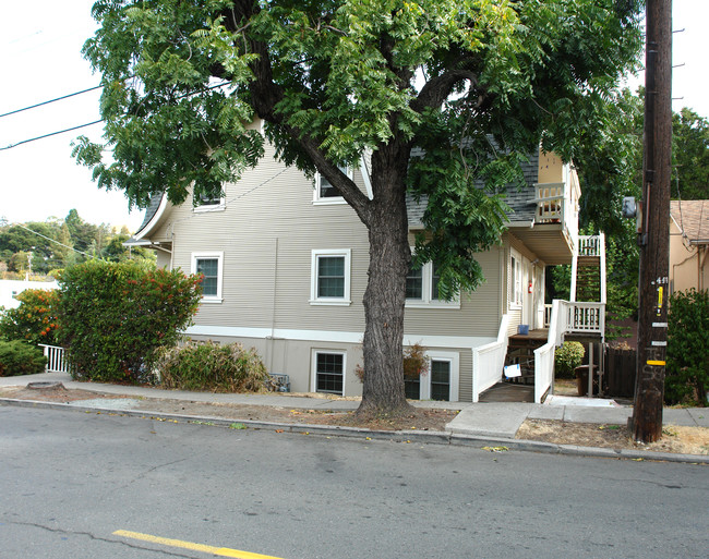 1515 Pine in Martinez, CA - Building Photo - Building Photo