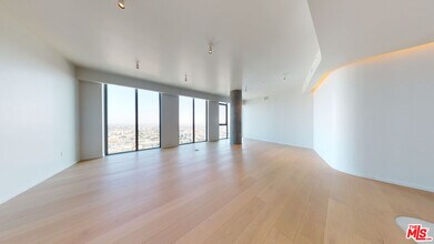 2801 Sunset Pl in Los Angeles, CA - Building Photo - Building Photo