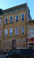 586 Wilson Apartments