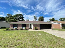 6754 Weeping Water Run in Fayetteville, NC - Building Photo