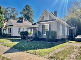 2053 Linden Ave, Unit Apt 3 in Memphis, TN - Building Photo