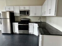 1825 W Master St photo'