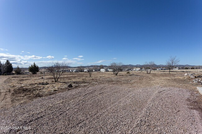 333 Wandering Trl in Paulden, AZ - Building Photo - Building Photo
