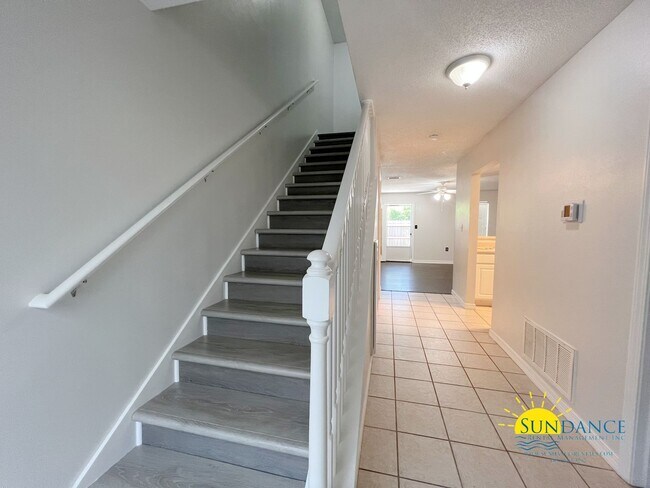 950 Scenic Oak Ln in Fort Walton Beach, FL - Building Photo - Building Photo