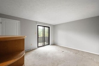 214 Wedgewood Rd in Pittsburgh, PA - Building Photo - Building Photo