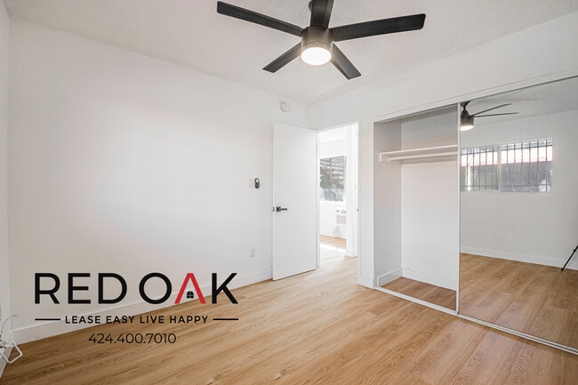 2244 S Western Ave, Unit 5 in Los Angeles, CA - Building Photo - Building Photo