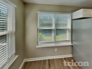 295 Oak Meadows Dr in Covington, GA - Building Photo - Building Photo