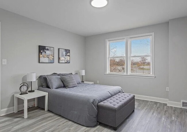 property at 5716 Leith Walk