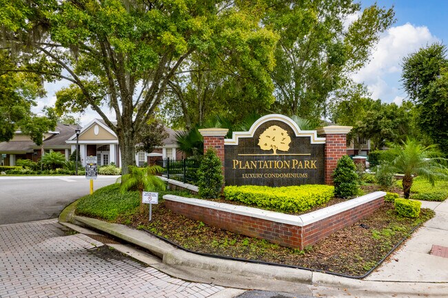 Plantation Park at Little Lake Bryan in Orlando, FL - Foto de edificio - Building Photo
