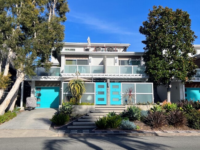 2225 Manchester Avenue, Unit #1