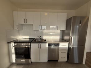 283 Gilmour Av in Toronto, ON - Building Photo - Building Photo