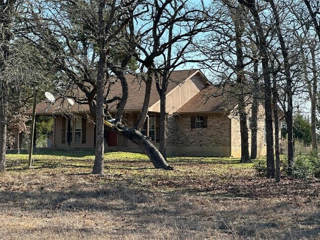 property at 1047 Private Rd 3022