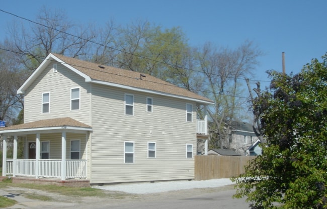 property at 1300 W 26th St