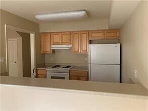 303 Perryl Ln in Luling, LA - Building Photo - Building Photo