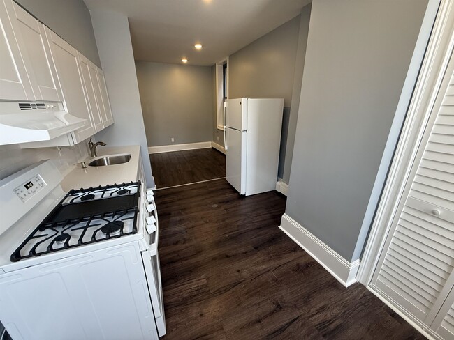 900 Bergenline Ave in Union City, NJ - Building Photo - Building Photo