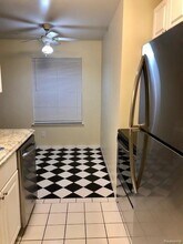 910 Chestnut Hill Dr in Auburn Hills, MI - Building Photo - Building Photo