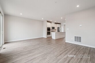 3429 Saint Robin Ln in Bowie, MD - Foto de edificio - Building Photo