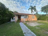 6311 SW 39th St in Miami, FL - Building Photo - Building Photo