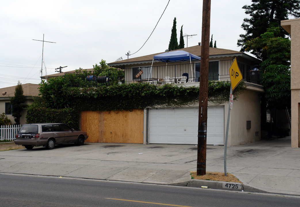 4733 W 118th St in Hawthorne, CA - Building Photo