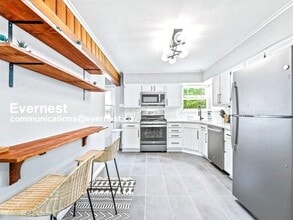 8633 Westglen Dr in Dallas, TX - Building Photo - Building Photo