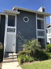 6923 Carnation Dr in Carlsbad, CA - Building Photo - Building Photo