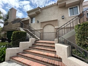 27236 Ryan Dr in Laguna Niguel, CA - Foto de edificio - Building Photo