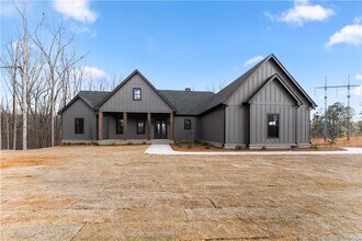 3255 Tanners Mill Rd in Gainesville, GA - Building Photo - Building Photo