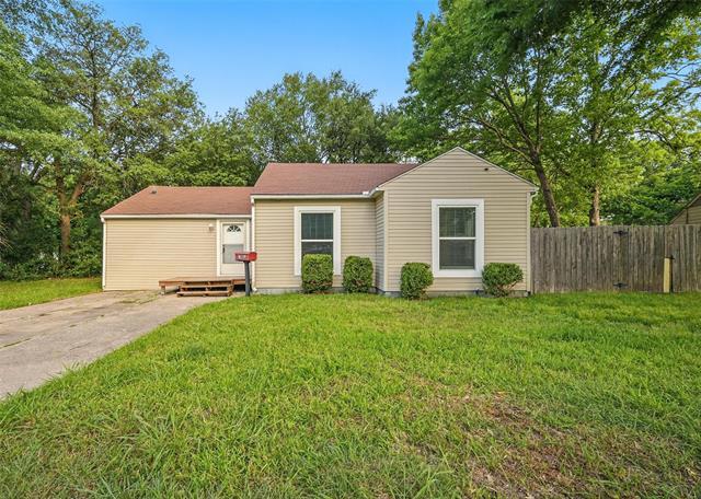 property at 1003 Pecan Ave