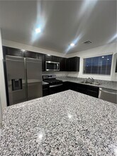 7668 Loftwood Ave in Las Vegas, NV - Building Photo - Building Photo