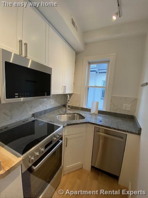 37 Spencer Ave