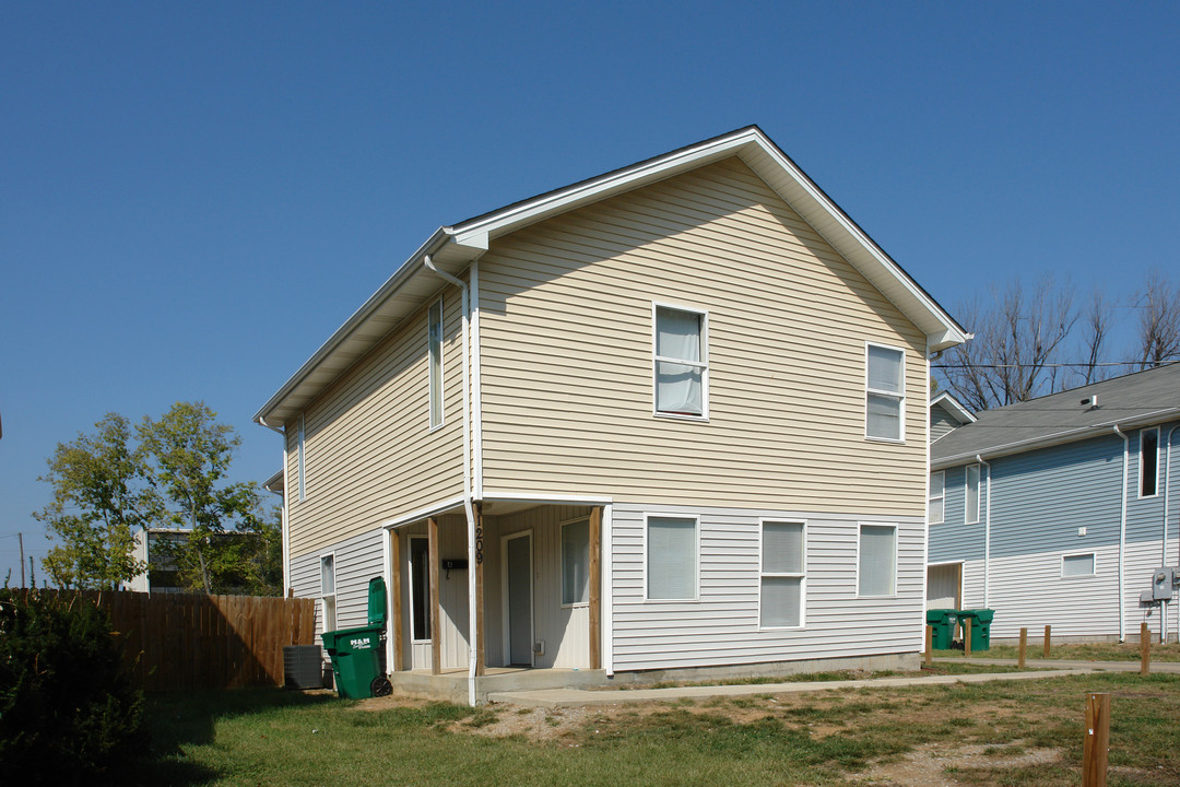 1209 Crescent Ave in Lexington, KY - Building Photo