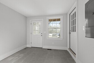 42 True Rd-Unit -2 in Salisbury, MA - Foto de edificio - Building Photo