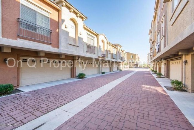 900 S 94th St-Unit -1083 in Chandler, AZ - Building Photo - Building Photo