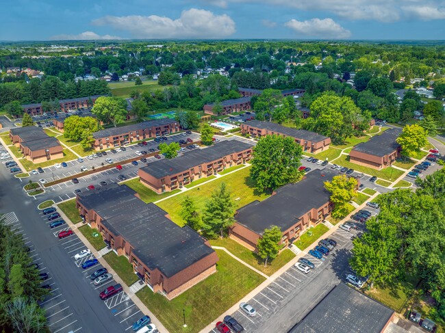 Pinecrest Apartments in Liverpool, NY - Building Photo - Building Photo