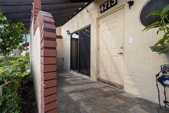 4713 N Pine Island Rd in Sunrise, FL - Building Photo - Building Photo