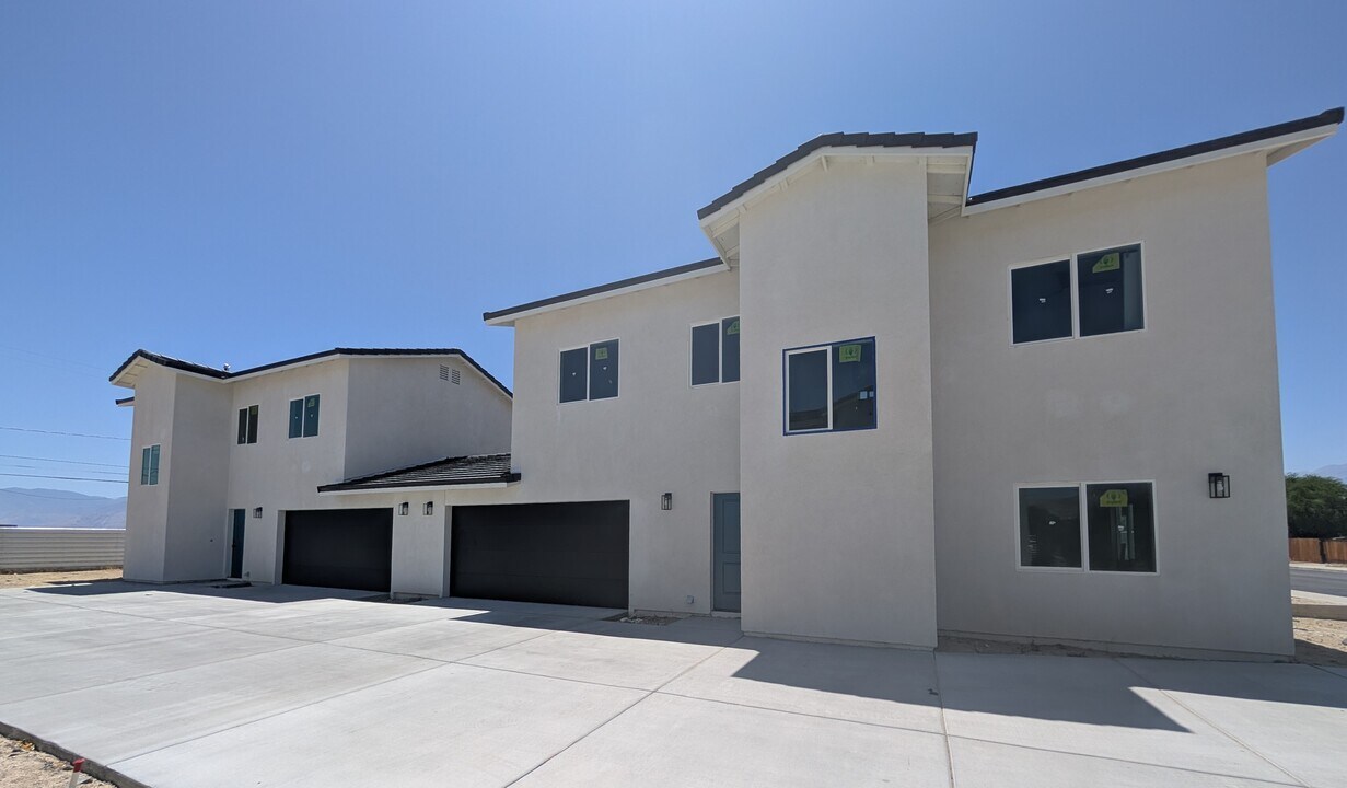 66079 Cahuilla Ave in Desert Hot Springs, CA - Building Photo