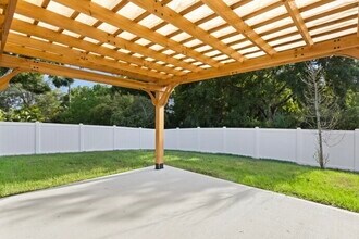 8575 99th Ct in Vero Beach, FL - Building Photo - Building Photo