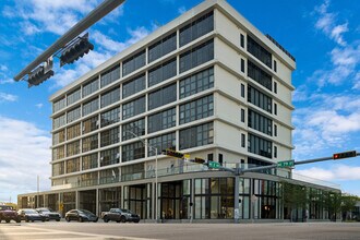 7920 NE 2nd Ave in Miami, FL - Building Photo - Building Photo