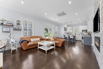 23 Chickatawbut St in Boston, MA - Building Photo - Building Photo
