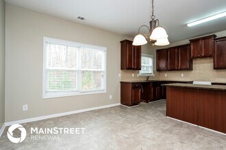 2729 Palmview Ct SW in Atlanta, GA - Building Photo - Building Photo